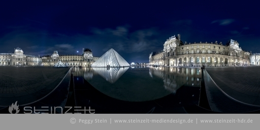 Paris - Louvre, Wasser (Nacht)